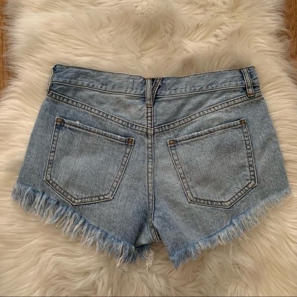 We the Free Blue Denim Cutt Off Jean Button Mid Rise Fly Shorts Size 24 - Picture 2 of 6
